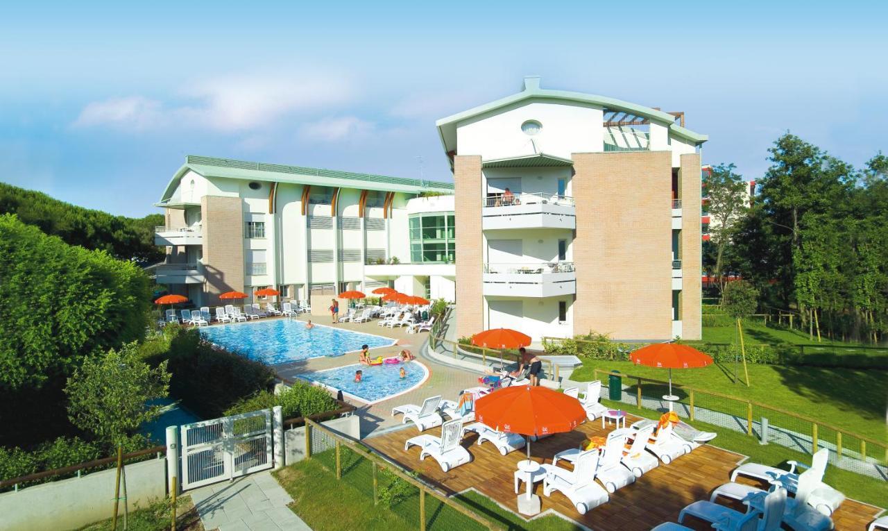 Residenza Al Parco Aparthotel Bibione Luaran gambar